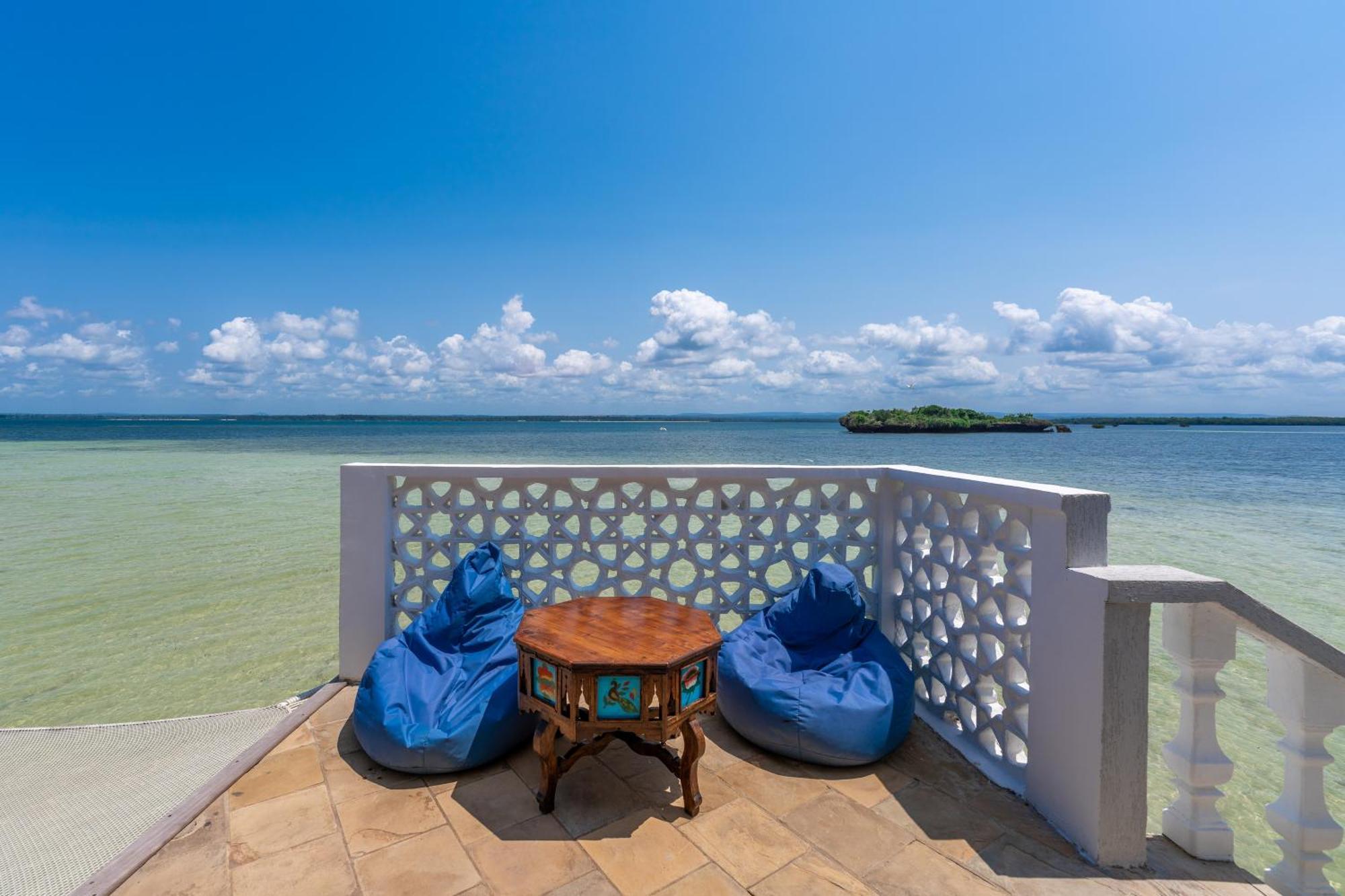 Resort Chale Island 4*