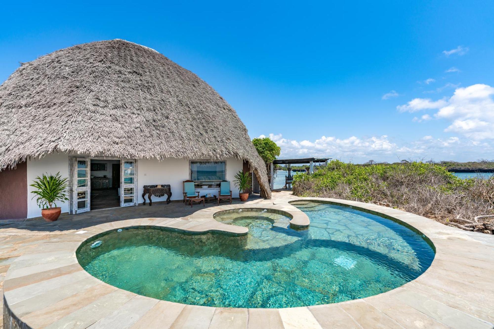 Chale Island Resort Ukunda